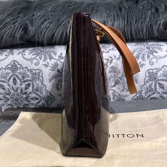 Authentic Louis Vuitton Vernis Tote bag - Picture 3 of 14